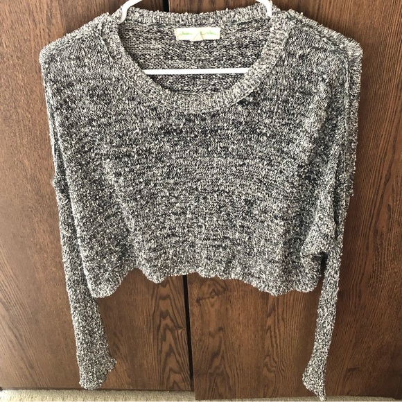 Staring at Stars Gray Cropped Knit Sweater - Picture 2 of 5